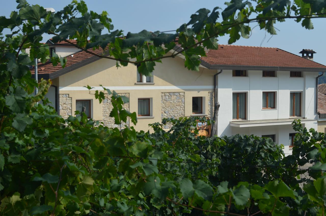 Hotel Ristorante Da Tullio Tarzo Εξωτερικό φωτογραφία